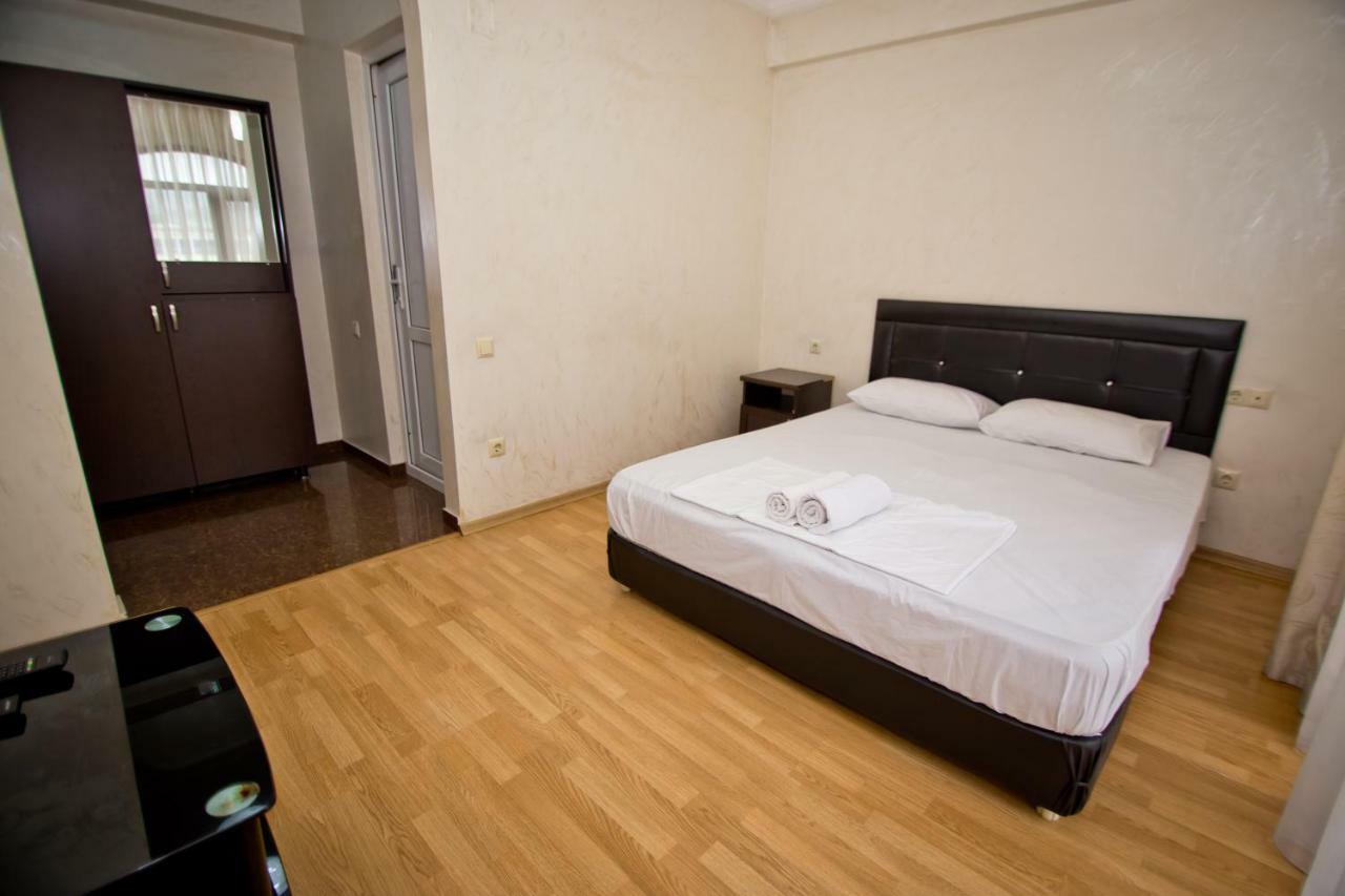 Hotel Vizit Batumi Zewnętrze zdjęcie