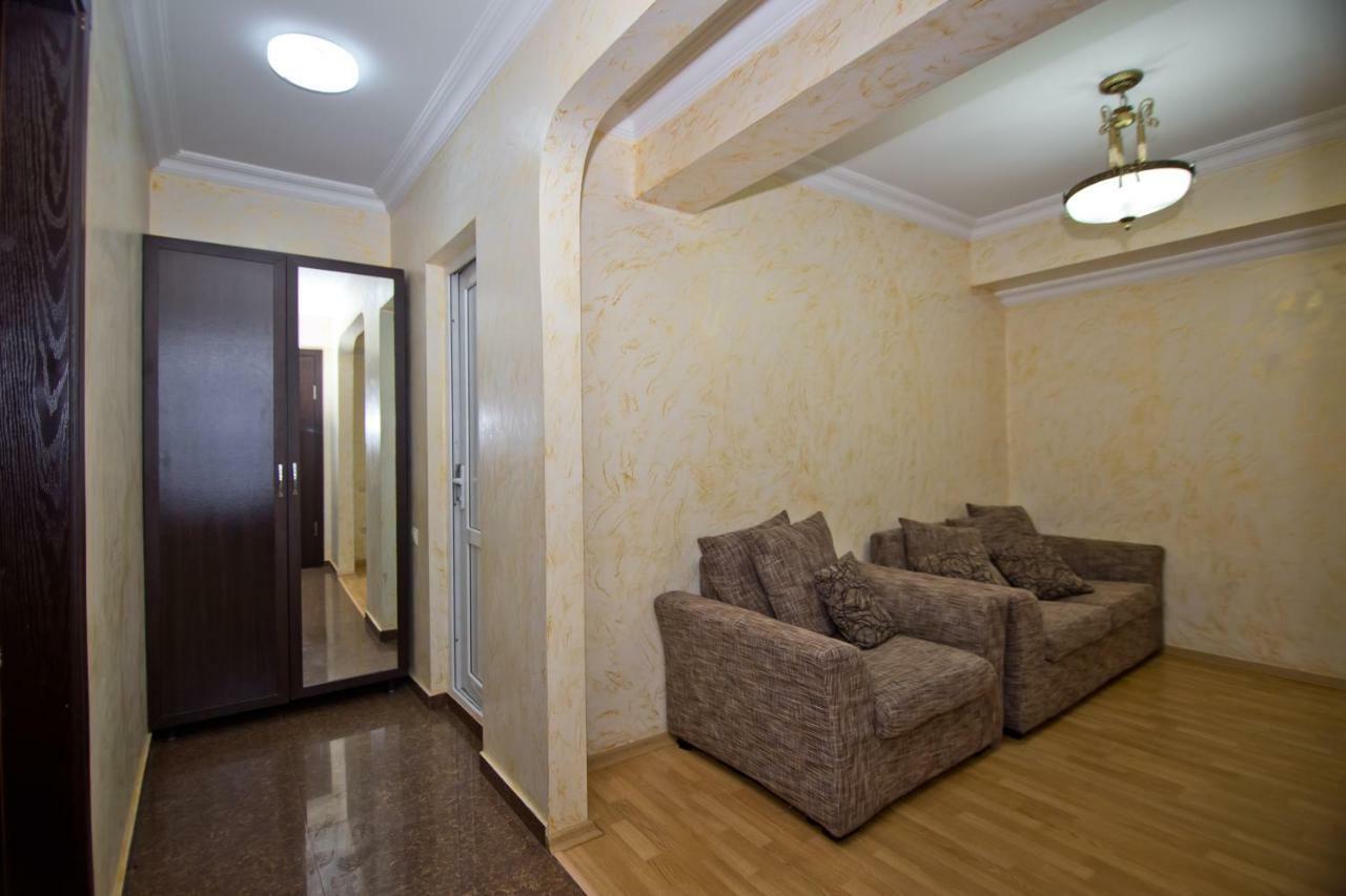 Hotel Vizit Batumi Zewnętrze zdjęcie