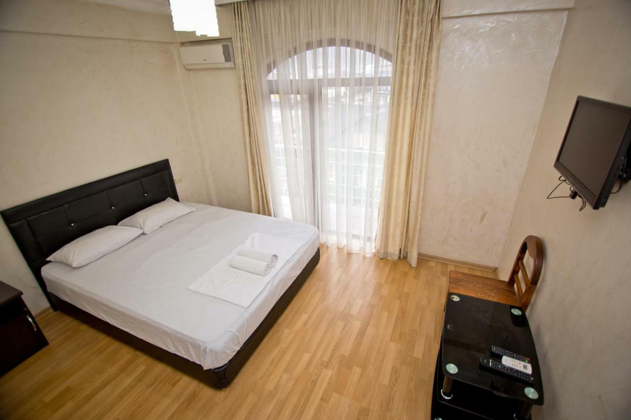 Hotel Vizit Batumi Zewnętrze zdjęcie