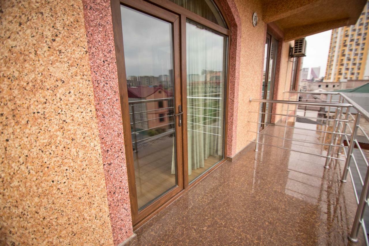 Hotel Vizit Batumi Zewnętrze zdjęcie