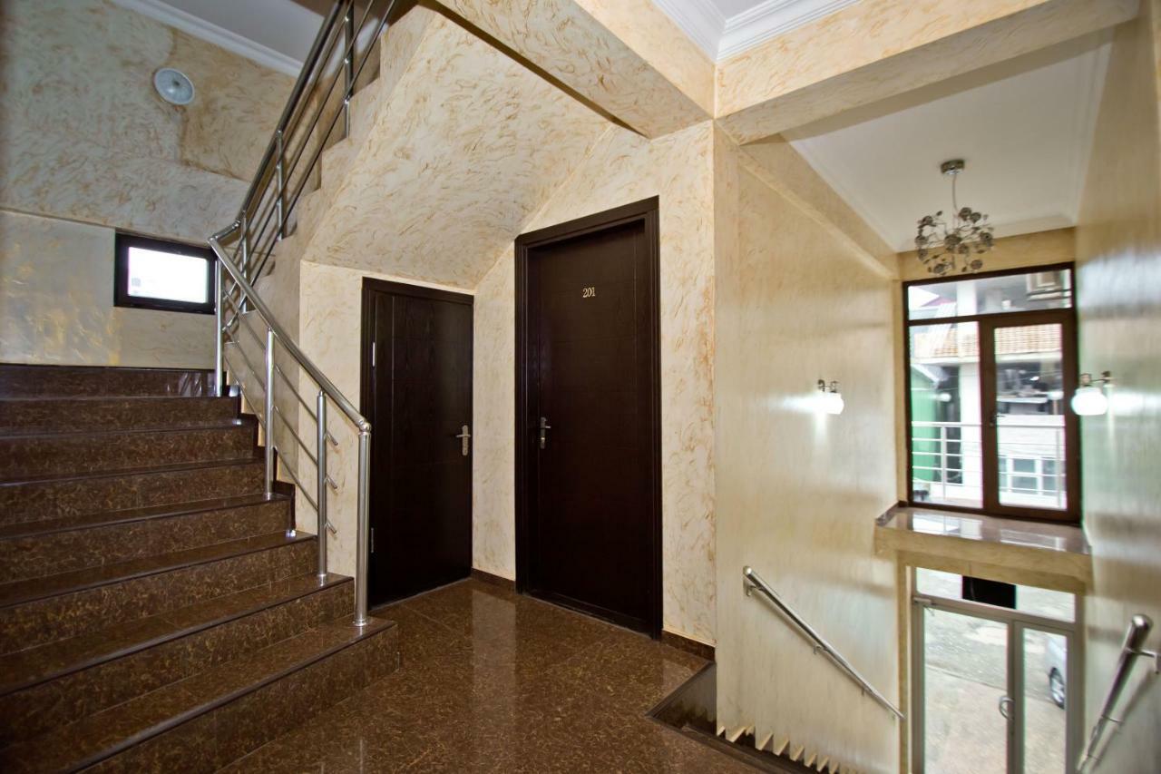 Hotel Vizit Batumi Zewnętrze zdjęcie